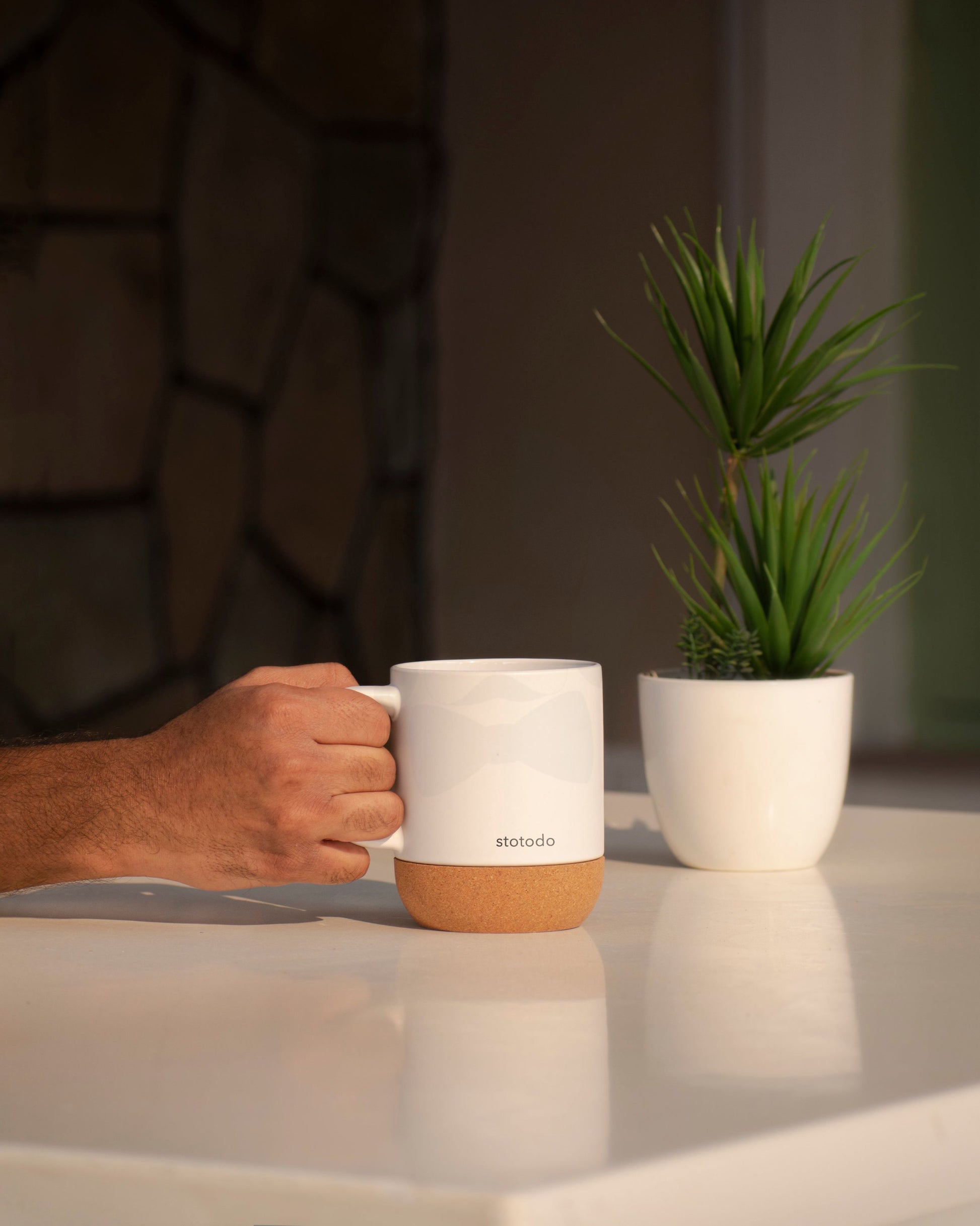 Stotodo Corg Cup Ceramic Mug White 360 ml with Cork Coaster Base and Lid with Rigid and Sturdy Handle