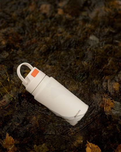 Stotodo Droid Sipper Flask - Cream 800 ml with Rotatable Handle