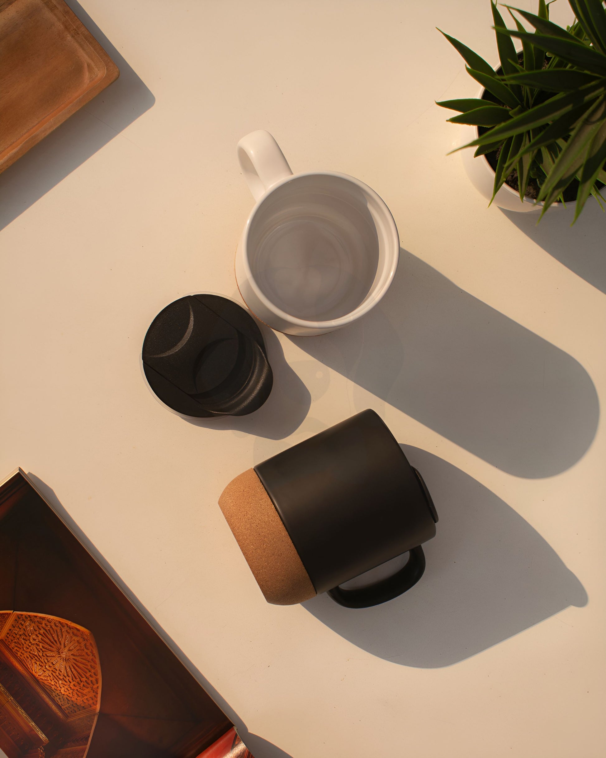 Stotodo Corg Cup Ceramic Mug White  and Black 360 ml with Cork Coaster Base and Lid