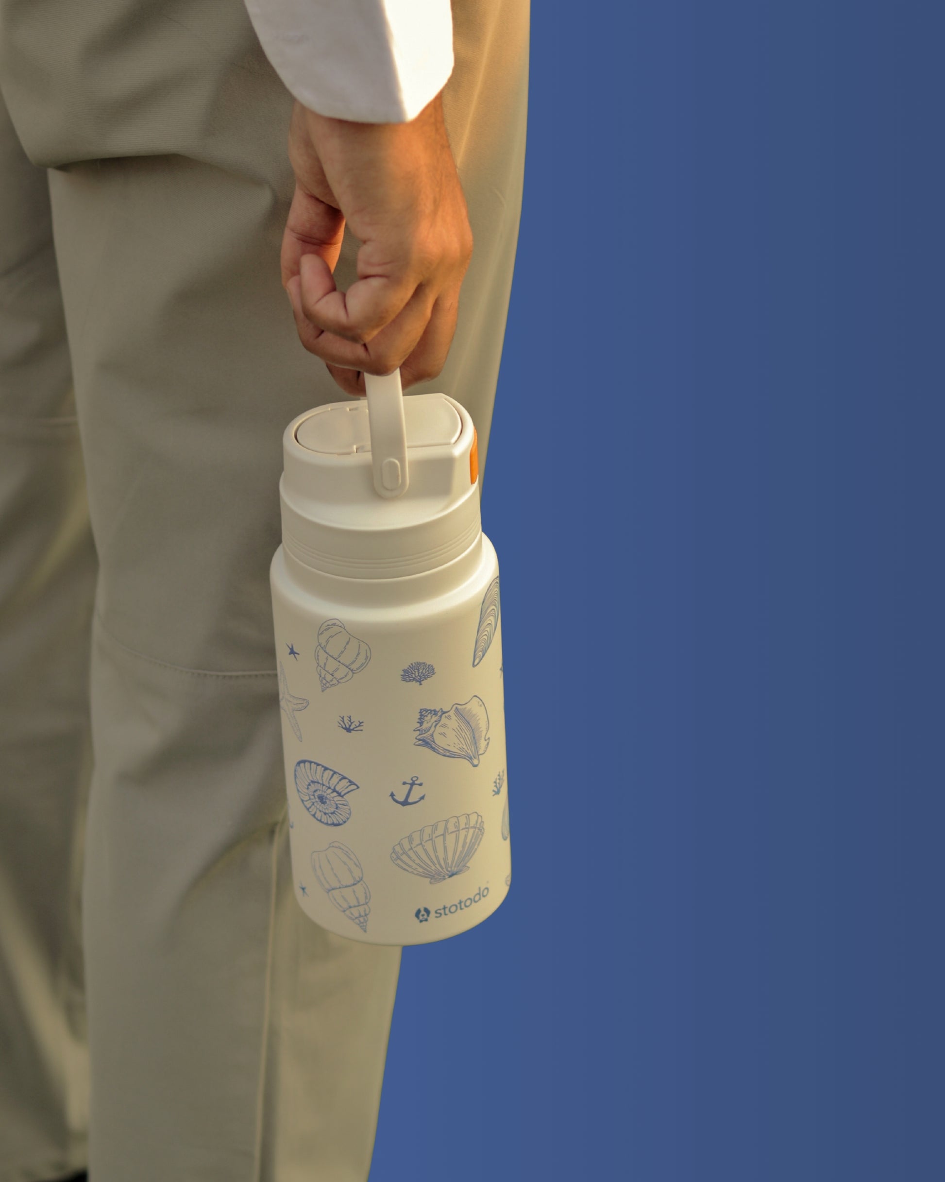 Droid Summer Shell 800ml flask – capacity and dimension view of insulated sipper bottle