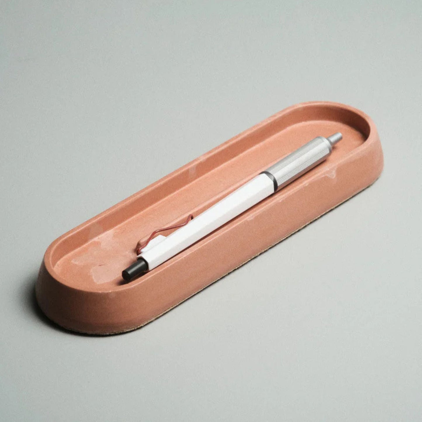Linea Pen Tray – Jesmonite Desk Pen & Stationery Organiser