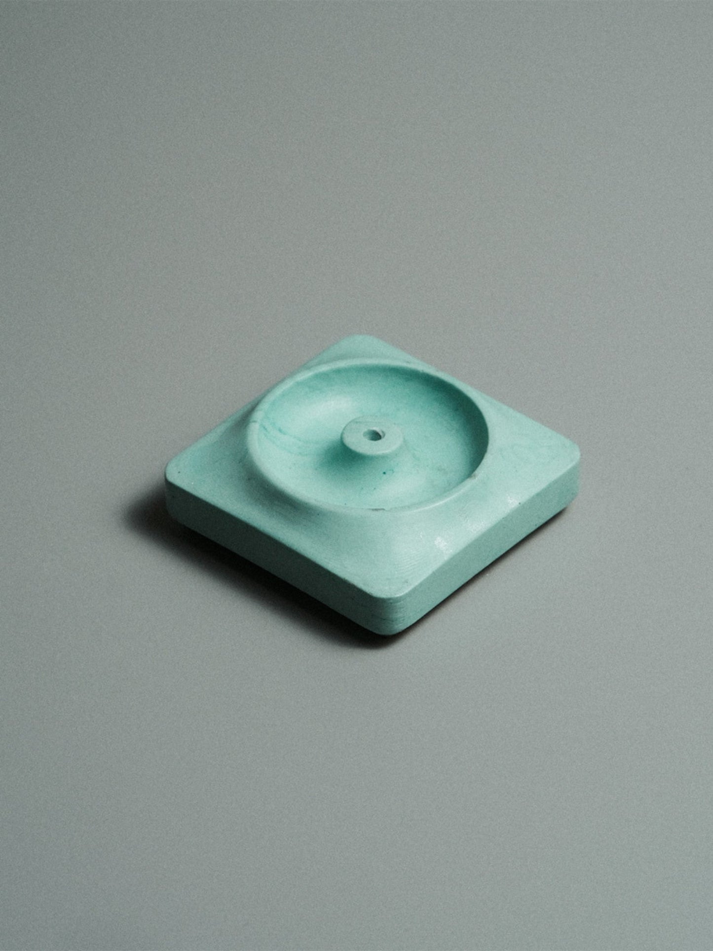 Kaze Incense Holder – Jesmonite Incense Stand, Set of 2