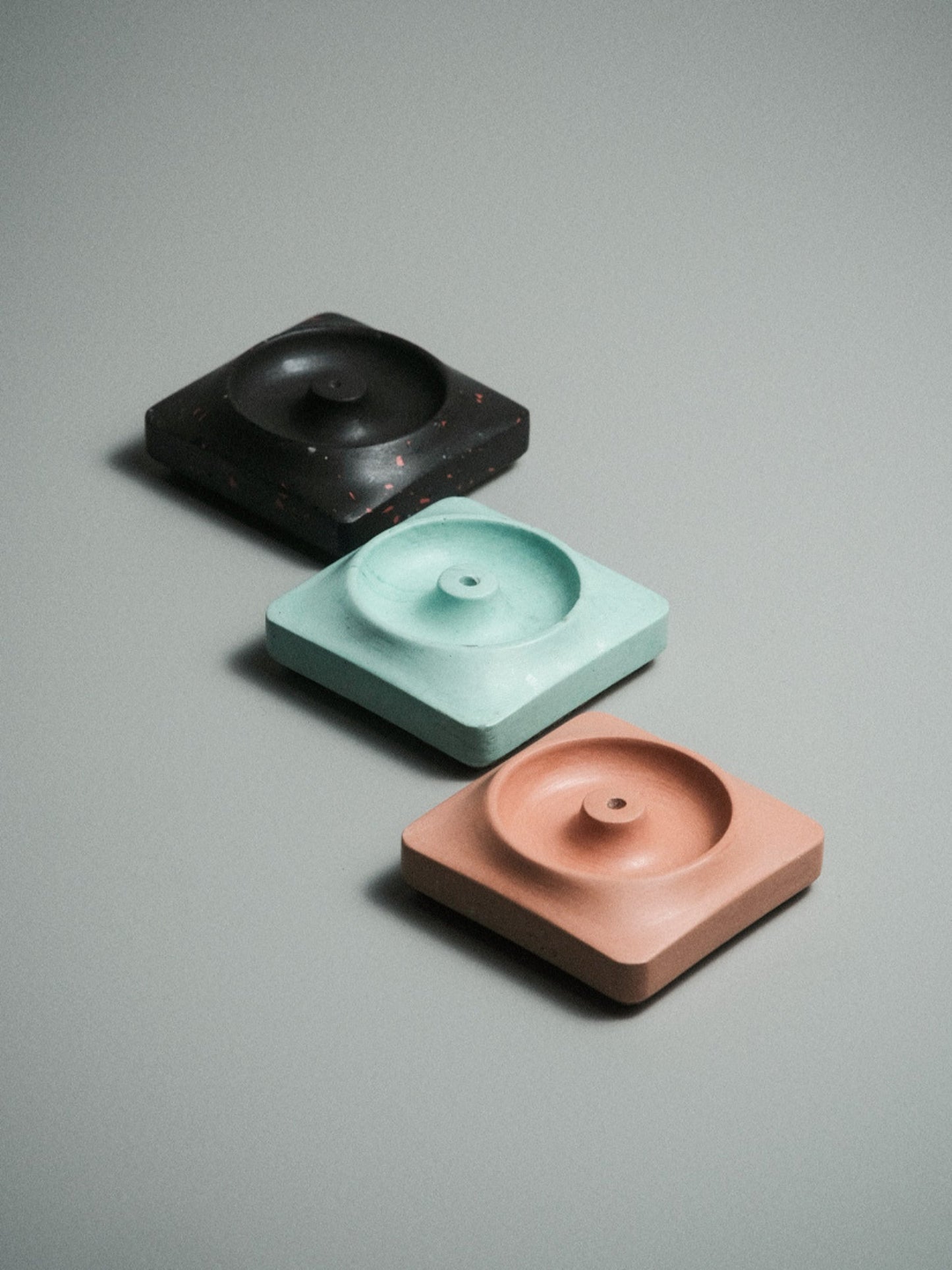 Kaze Incense Holder – Jesmonite Incense Stand, Set of 2