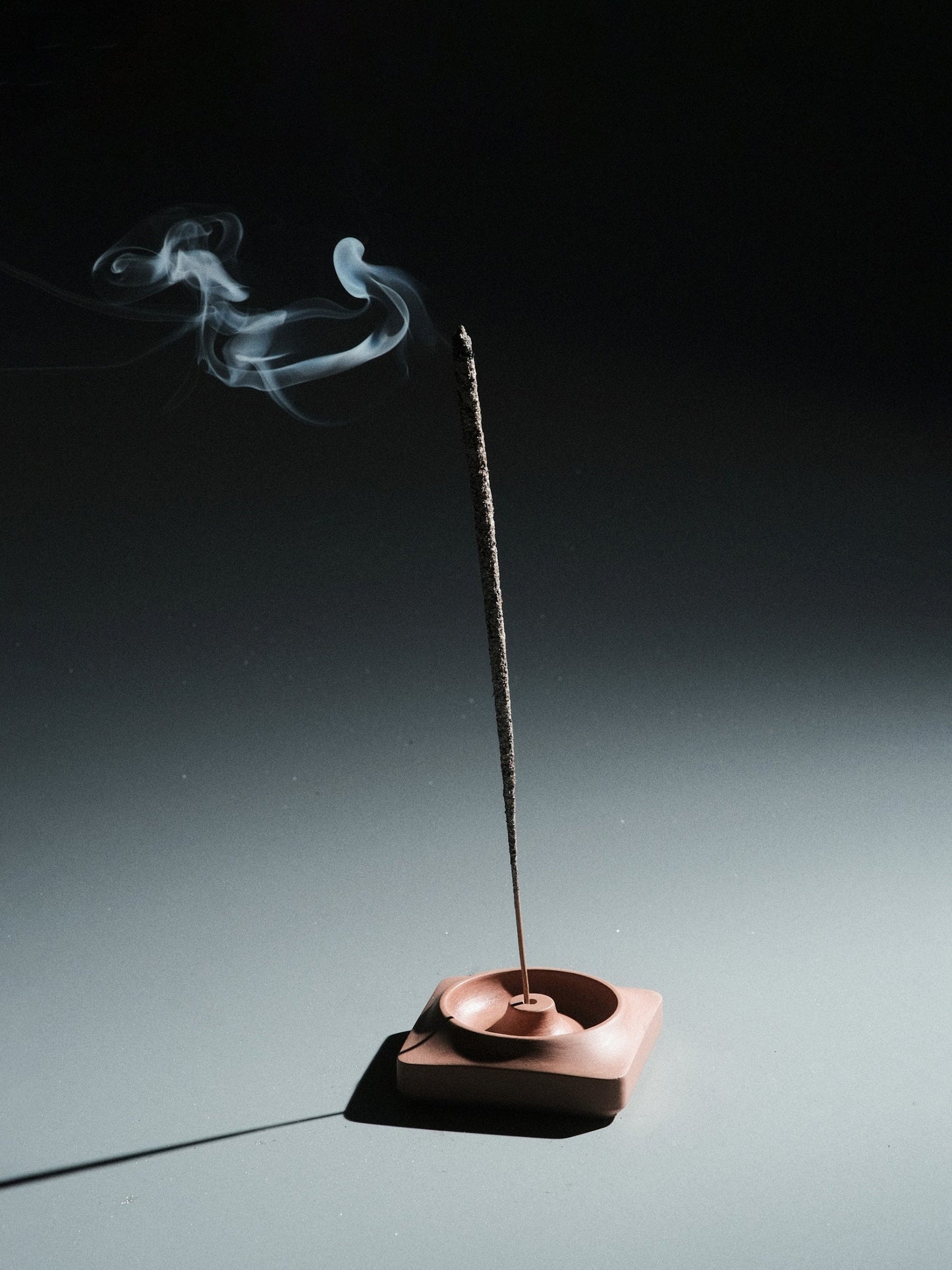 Kaze Incense Holder – Jesmonite Incense Stand, Set of 2